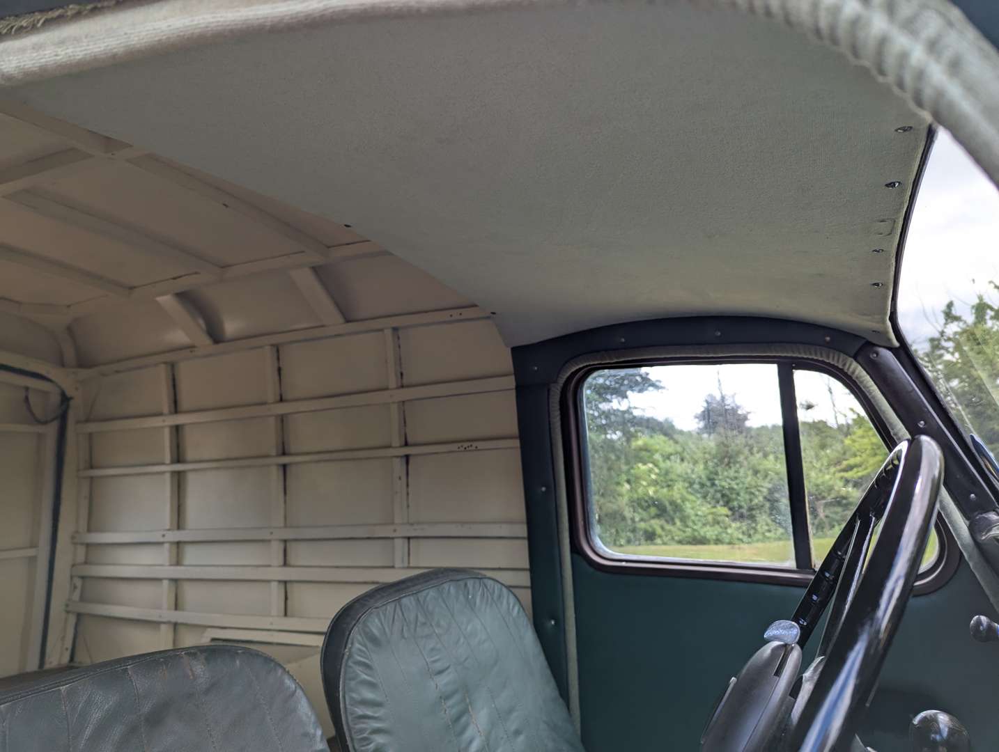 <p>1937 COMMER LIGHT VAN</p>