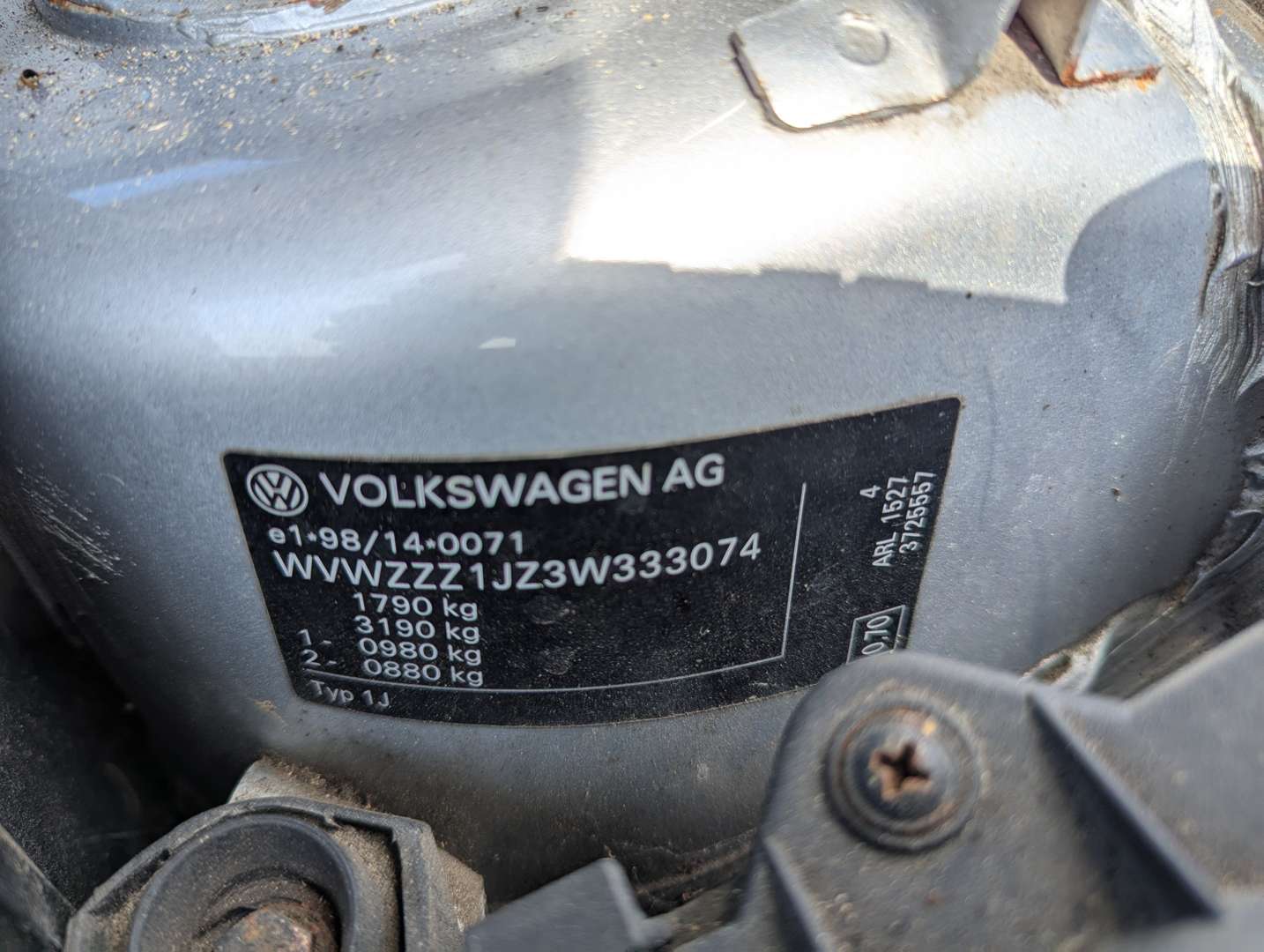 <p>2002 VW GOLF ANNIVERSARY TDI</p>
