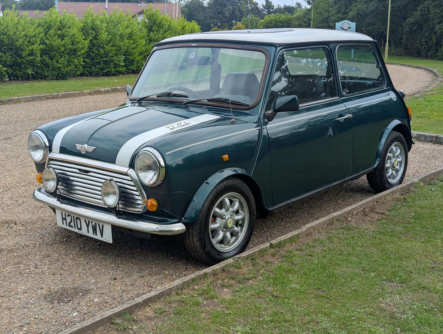 <p>1990 ROVER MINI COOPER RSP</p>