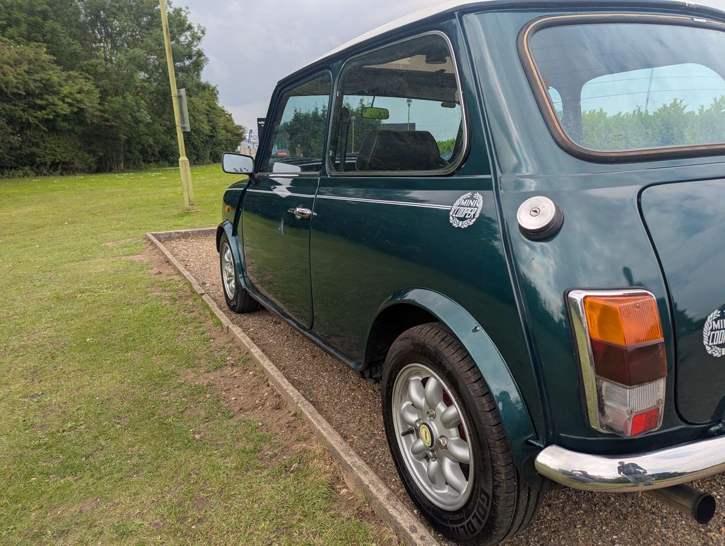 <p>1990 ROVER MINI COOPER RSP</p>
