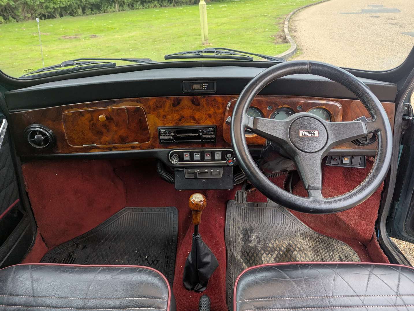 <p>1990 ROVER MINI COOPER RSP</p>