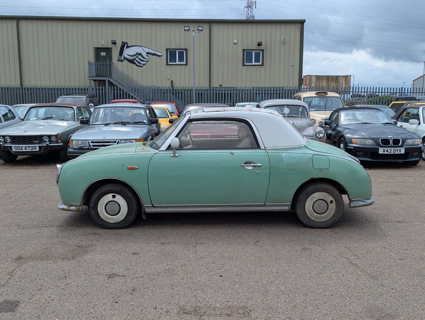 <p>1991 NISSAN FIGARO AUTO</p>