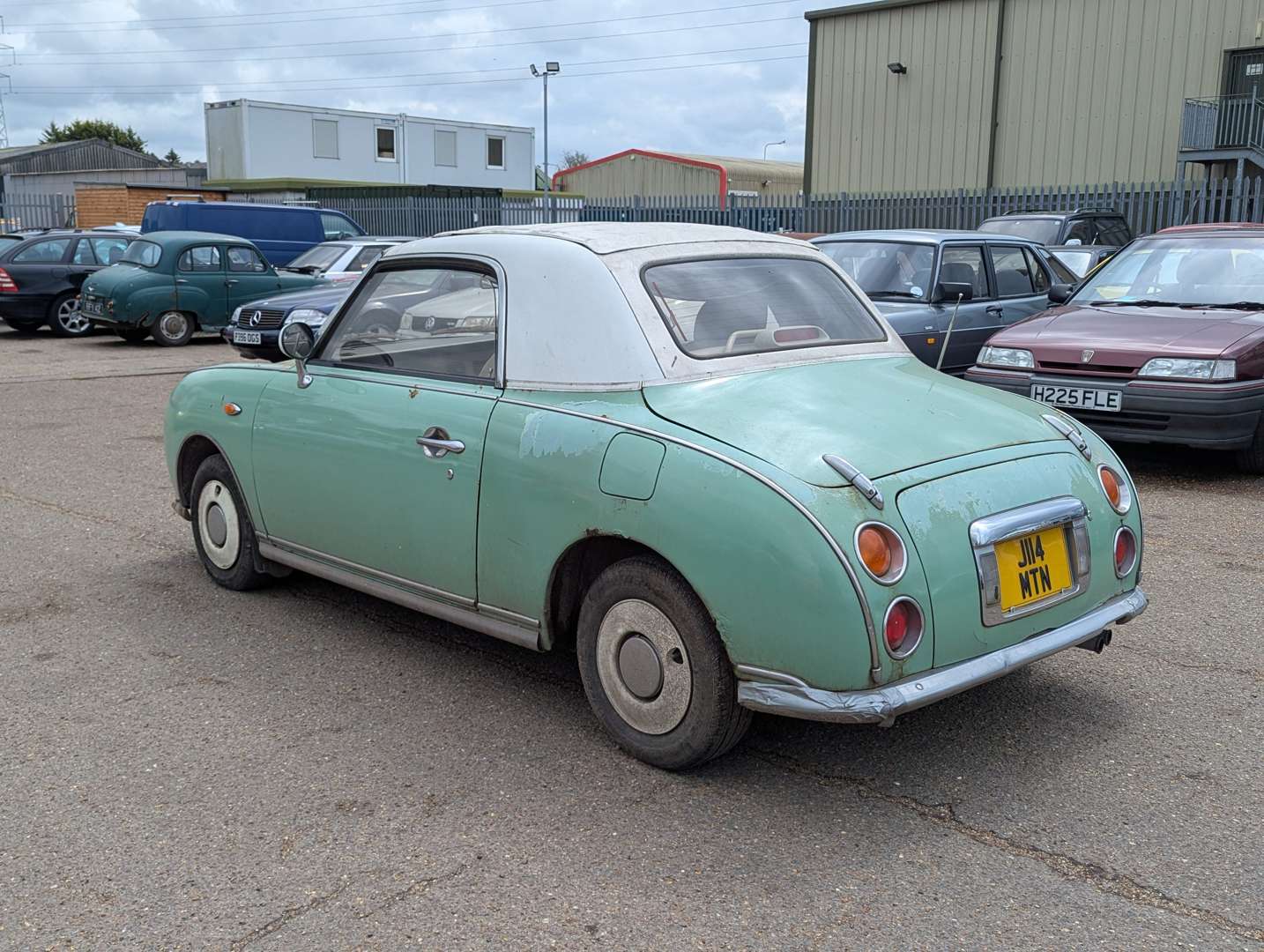 <p>1991 NISSAN FIGARO AUTO</p>