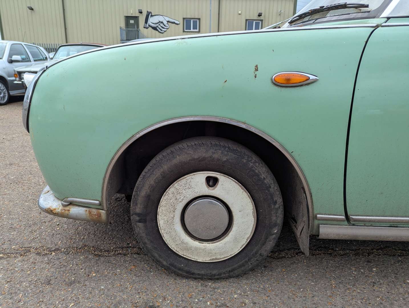 <p>1991 NISSAN FIGARO AUTO</p>