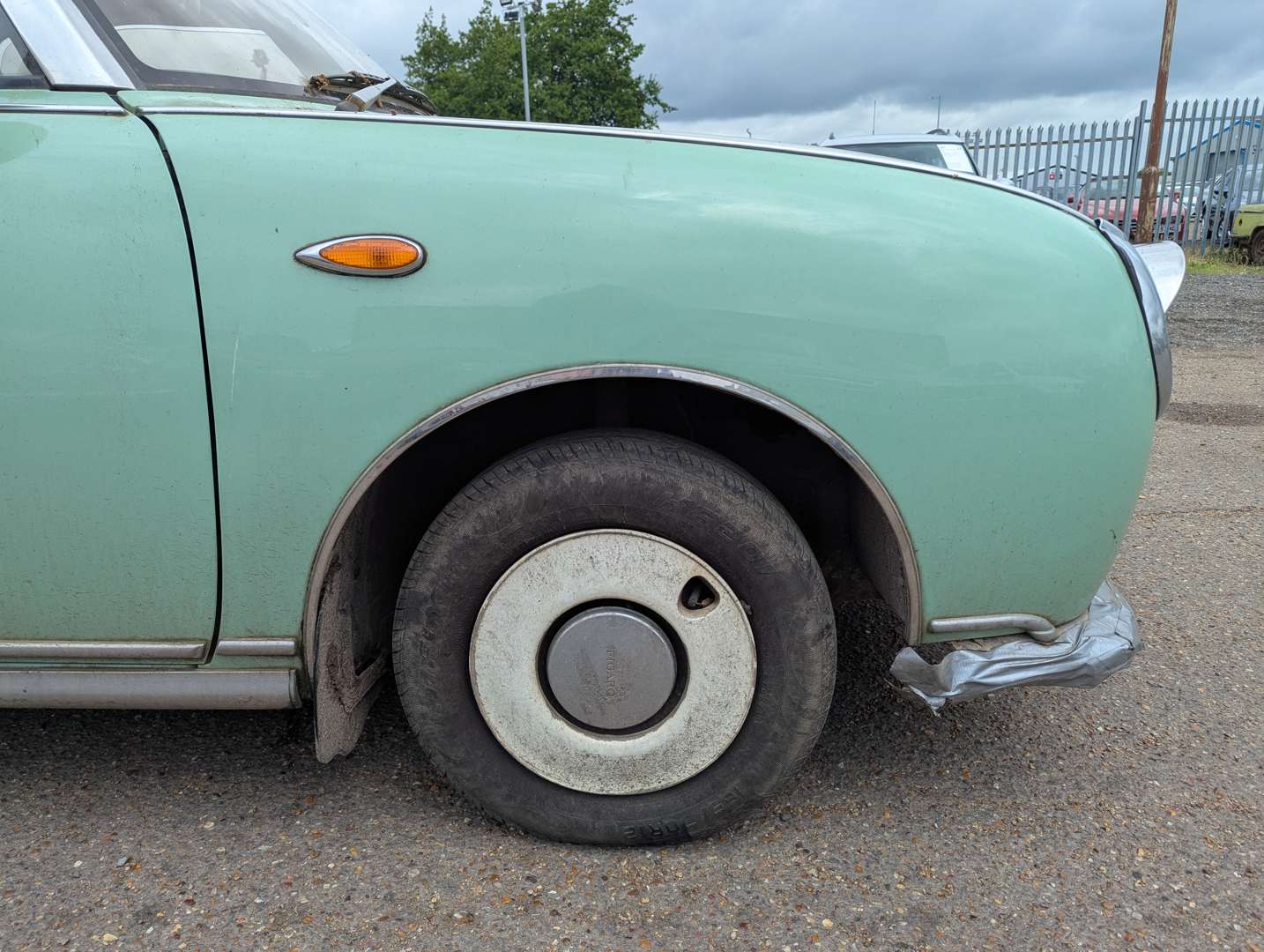 <p>1991 NISSAN FIGARO AUTO</p>