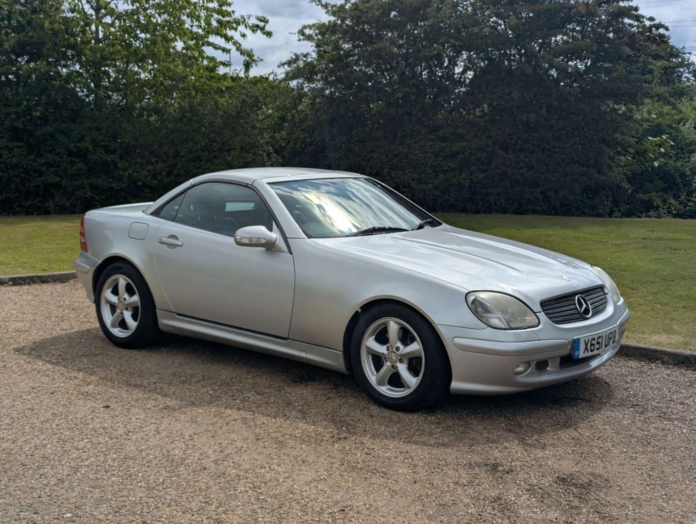 <p>2000 MERCEDES SLK 320 AUTO</p>