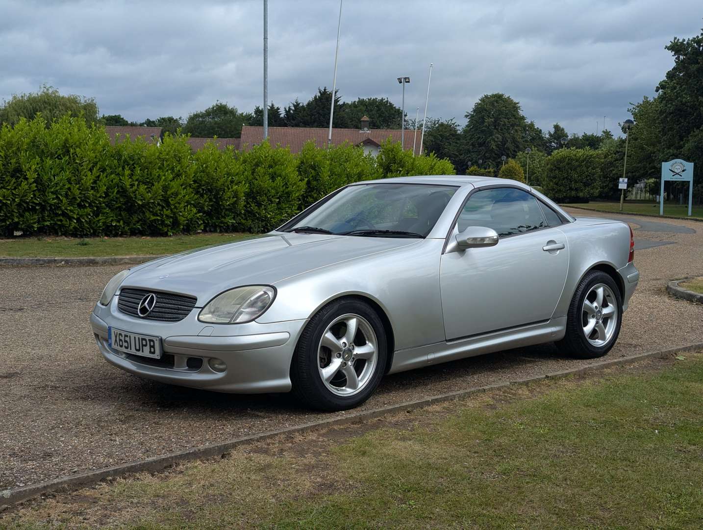 <p>2000 MERCEDES SLK 320 AUTO</p>