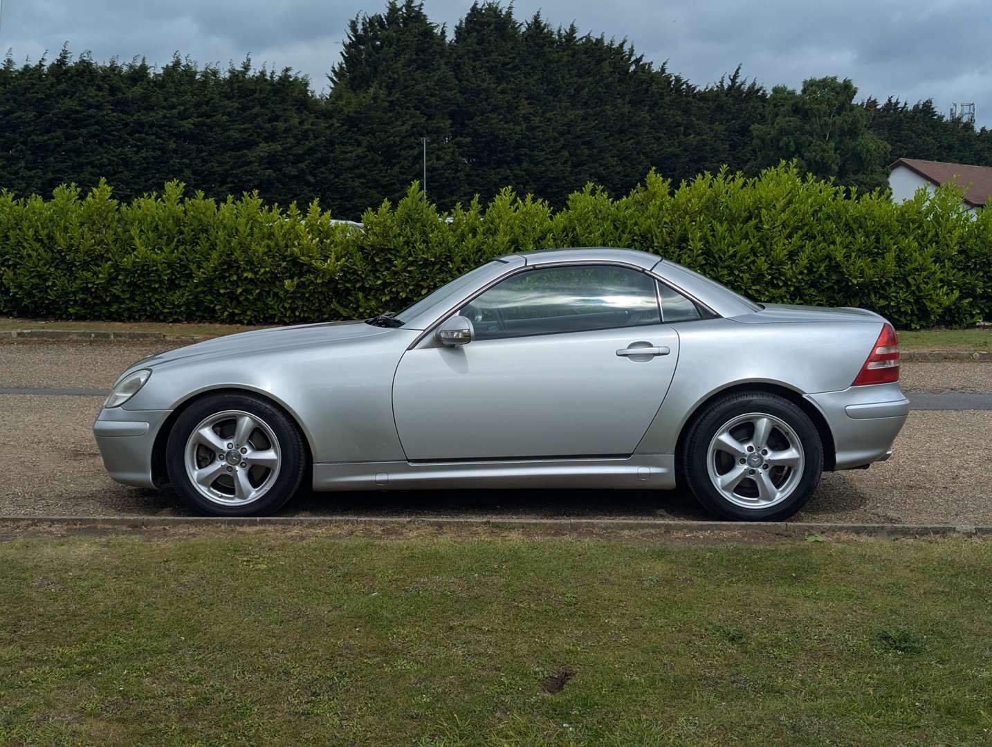 <p>2000 MERCEDES SLK 320 AUTO</p>