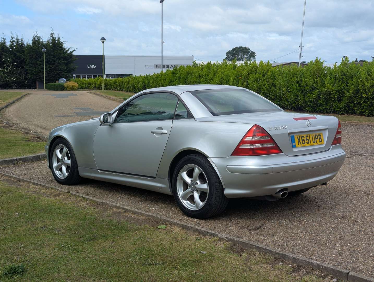 <p>2000 MERCEDES SLK 320 AUTO</p>