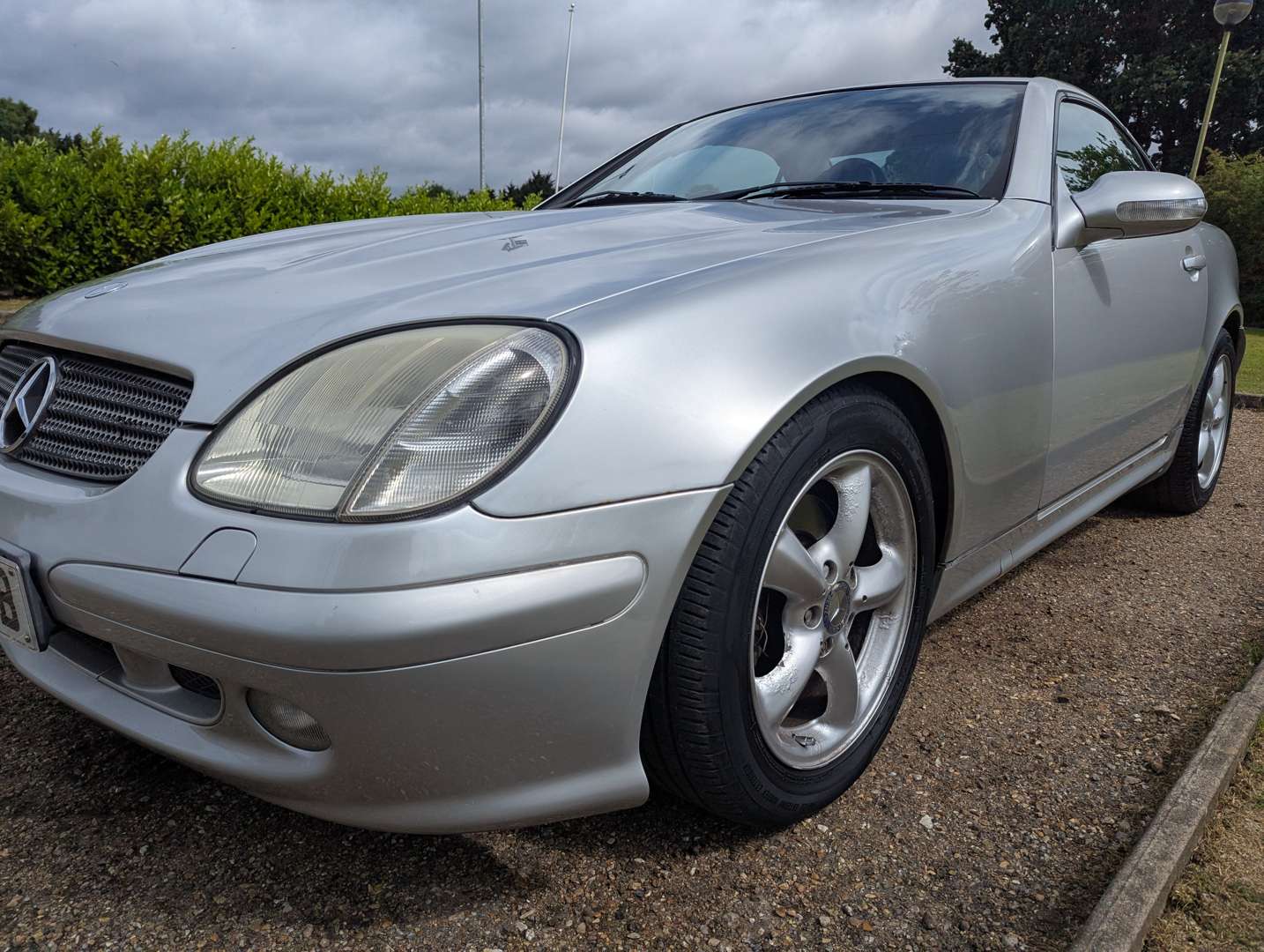 <p>2000 MERCEDES SLK 320 AUTO</p>