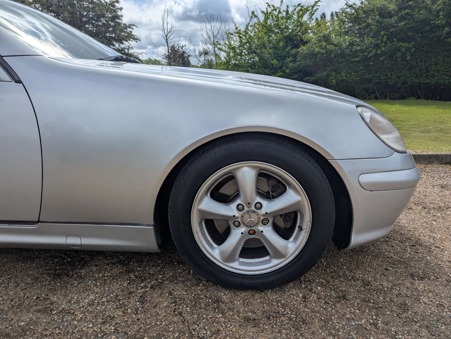 <p>2000 MERCEDES SLK 320 AUTO</p>