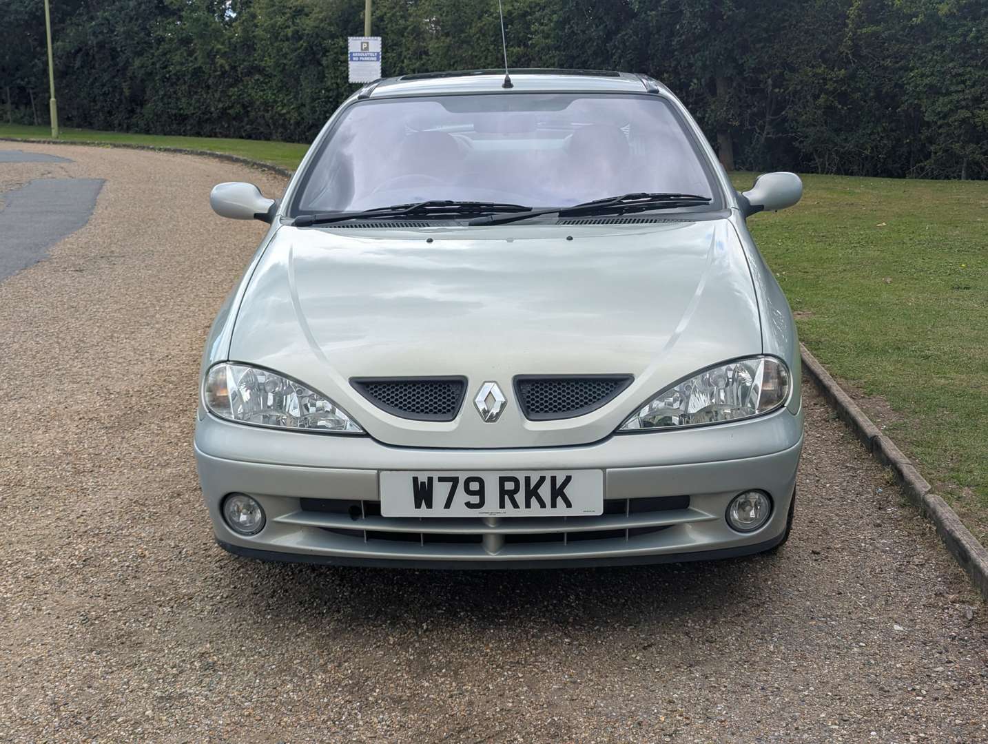 <p>2000 RENAULT MEGANE MONACO COUPE</p>