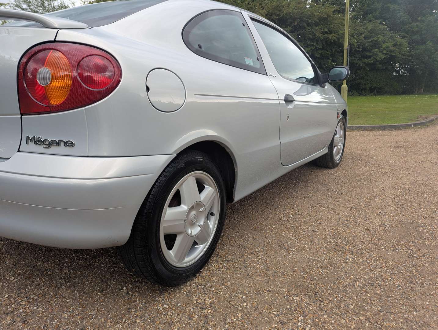 <p>2000 RENAULT MEGANE MONACO COUPE</p>