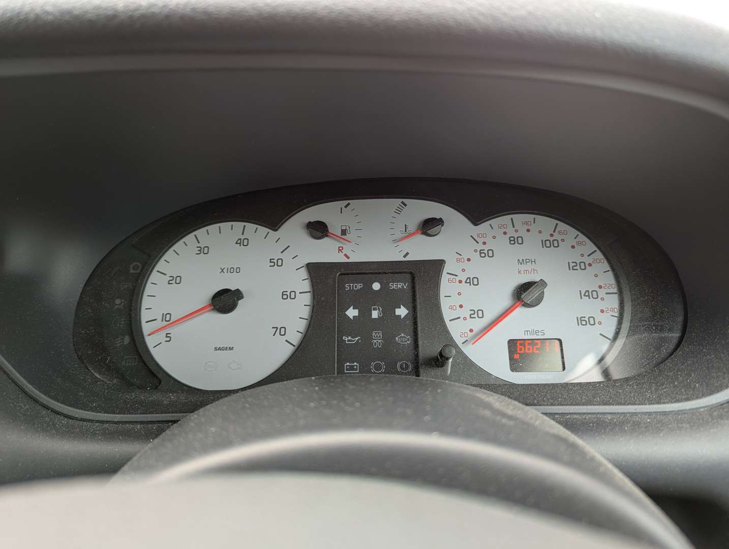 <p>2000 RENAULT MEGANE MONACO COUPE</p>
