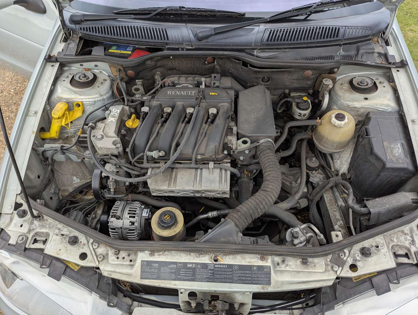 <p>2000 RENAULT MEGANE MONACO COUPE</p>