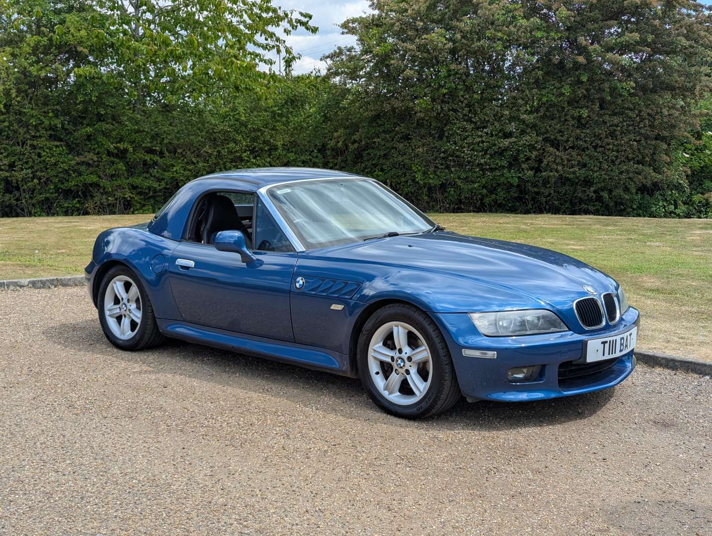 <p>2000 BMW Z3 2.0 M-SPEC</p>