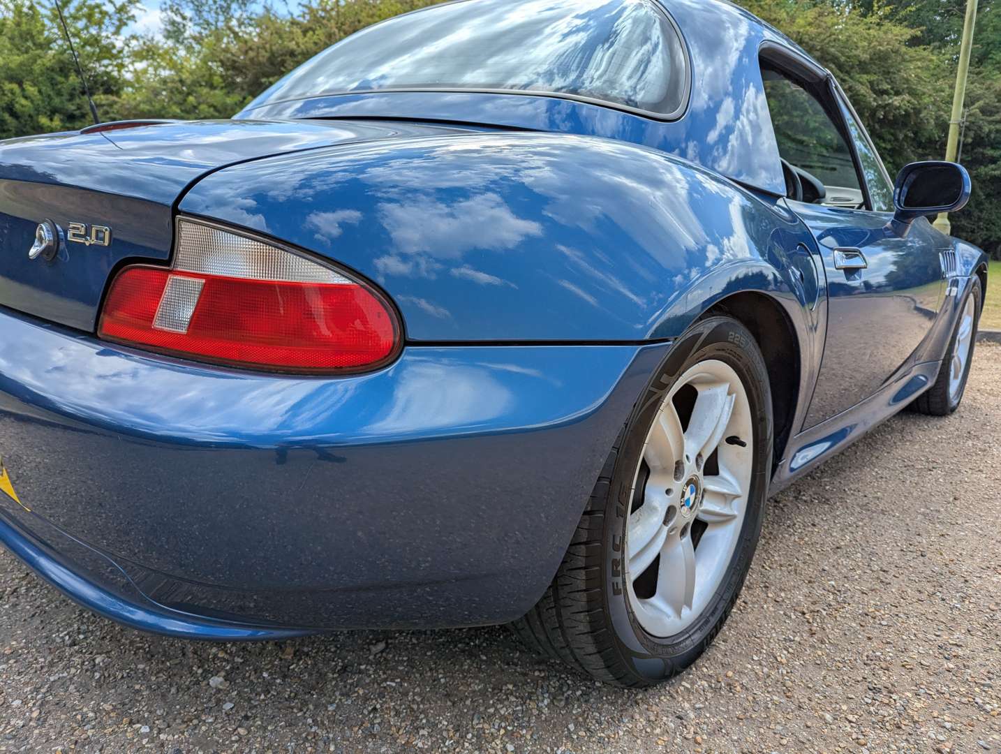 <p>2000 BMW Z3 2.0 M-SPEC</p>