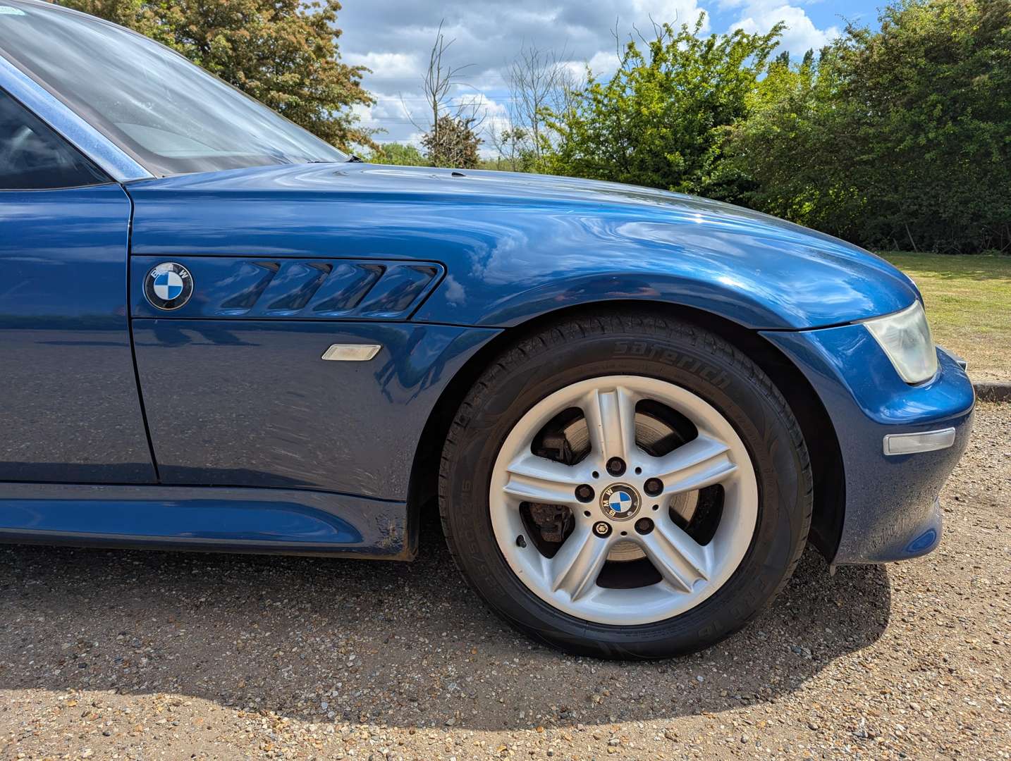 <p>2000 BMW Z3 2.0 M-SPEC</p>