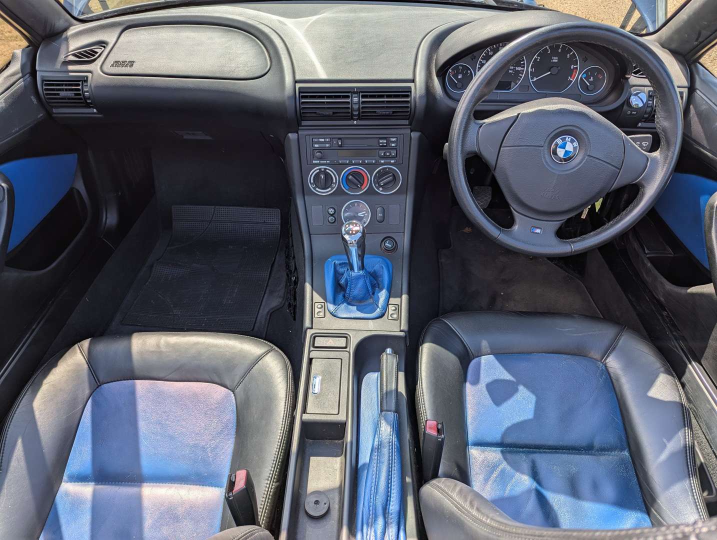 <p>2000 BMW Z3 2.0 M-SPEC</p>