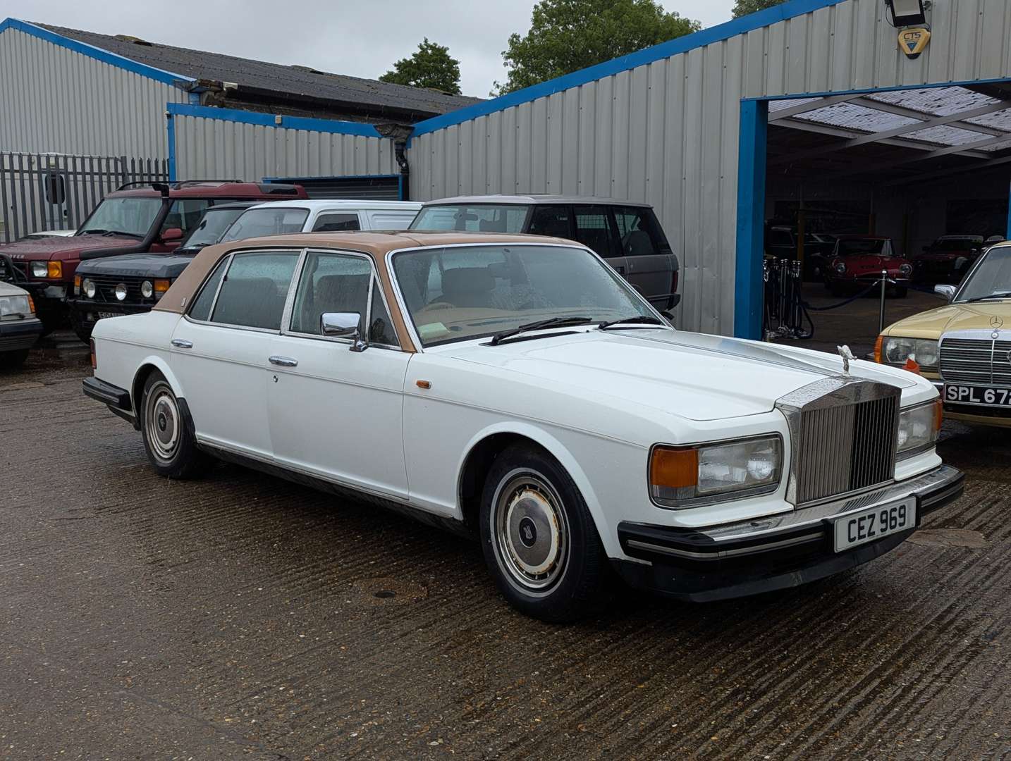 <p>1992 ROLLS ROYCE SILVER SPUR II</p>