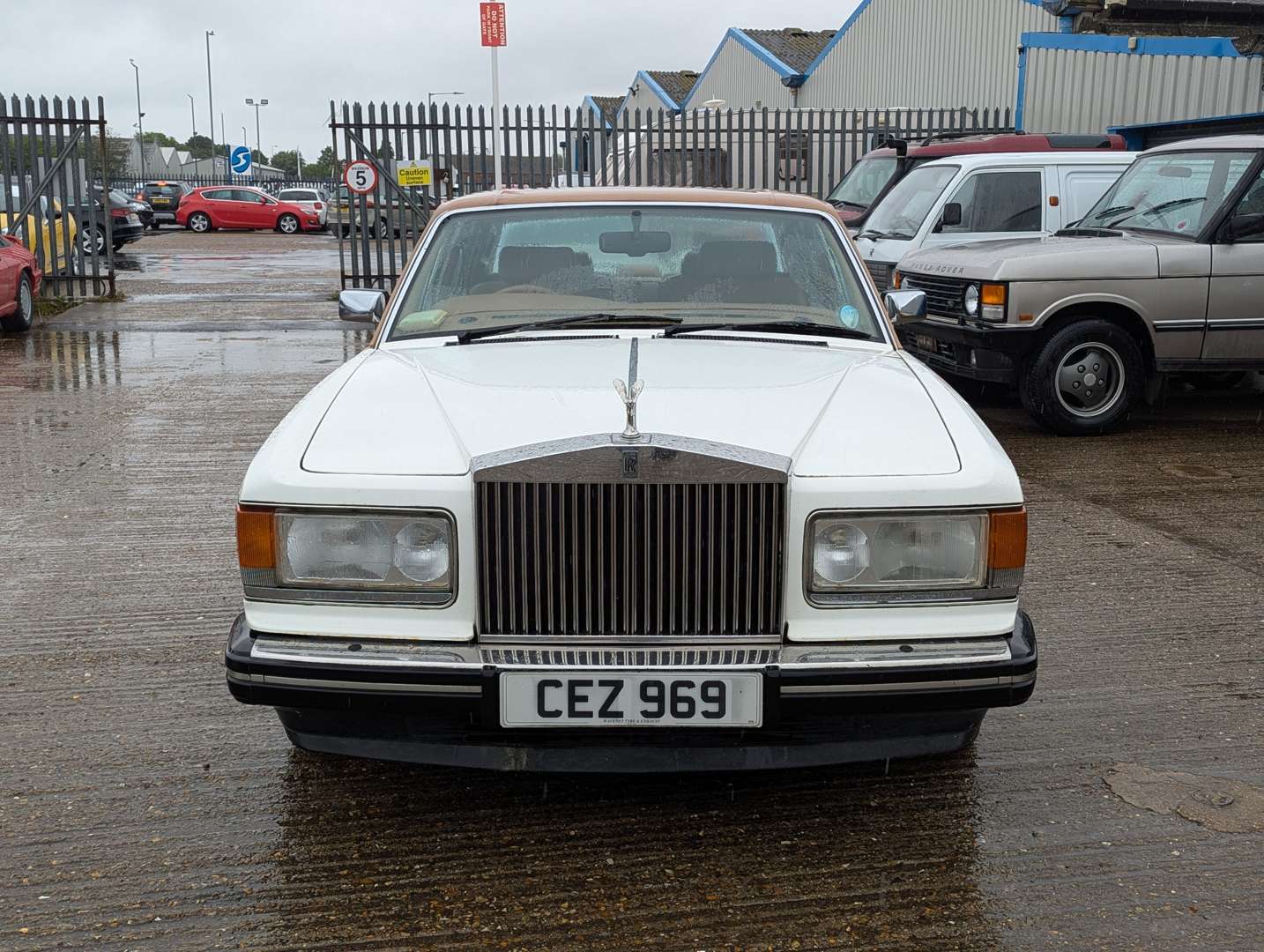 <p>1992 ROLLS ROYCE SILVER SPUR II</p>