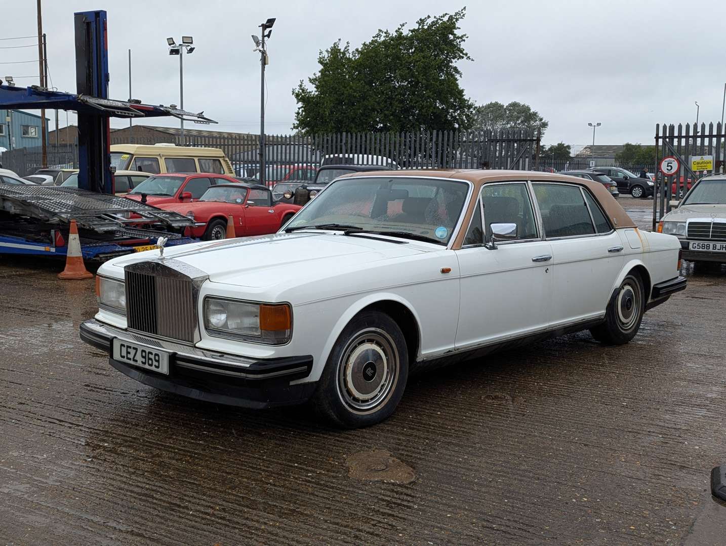 <p>1992 ROLLS ROYCE SILVER SPUR II</p>