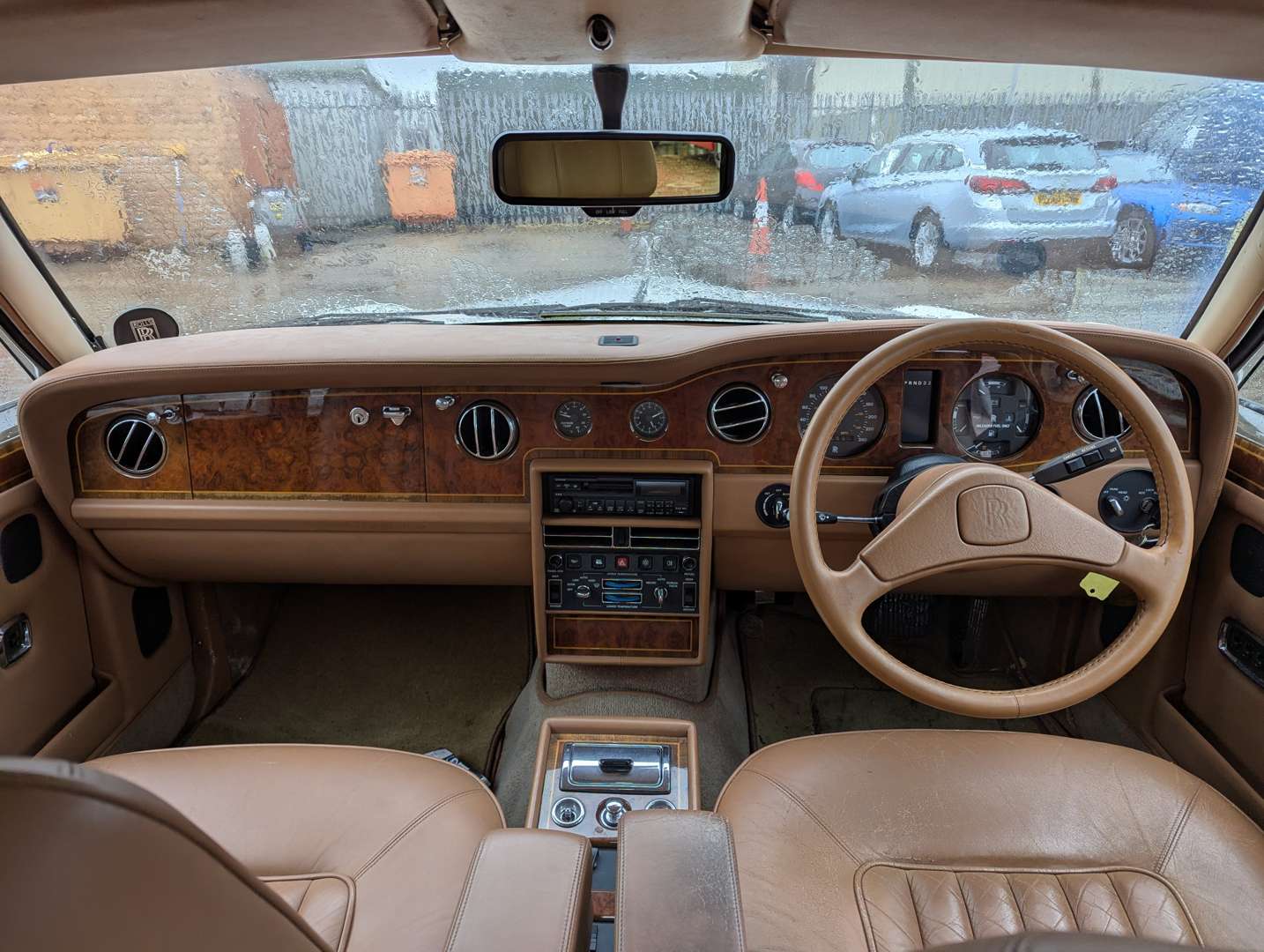 <p>1992 ROLLS ROYCE SILVER SPUR II</p>