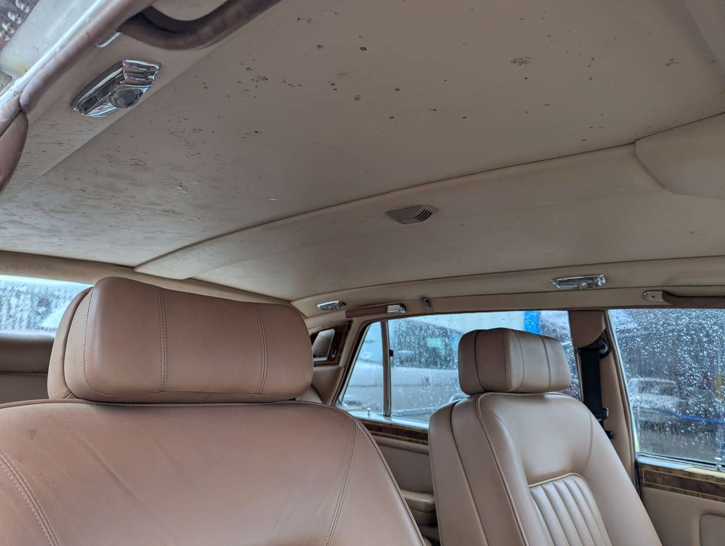 <p>1992 ROLLS ROYCE SILVER SPUR II</p>