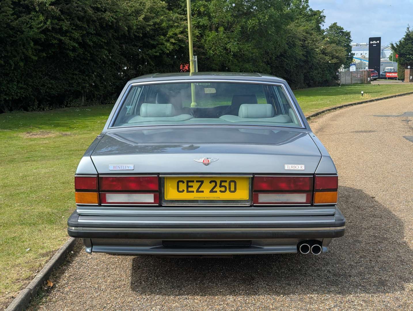 <p>1990 BENTLEY TURBO R</p>