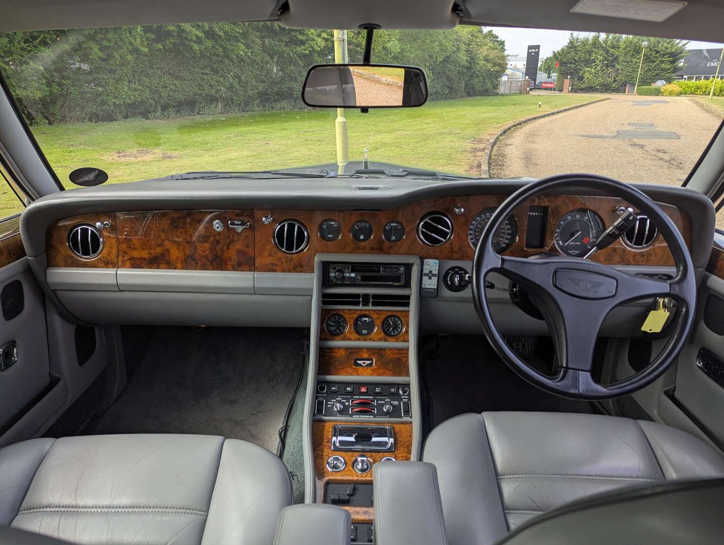 <p>1990 BENTLEY TURBO R</p>