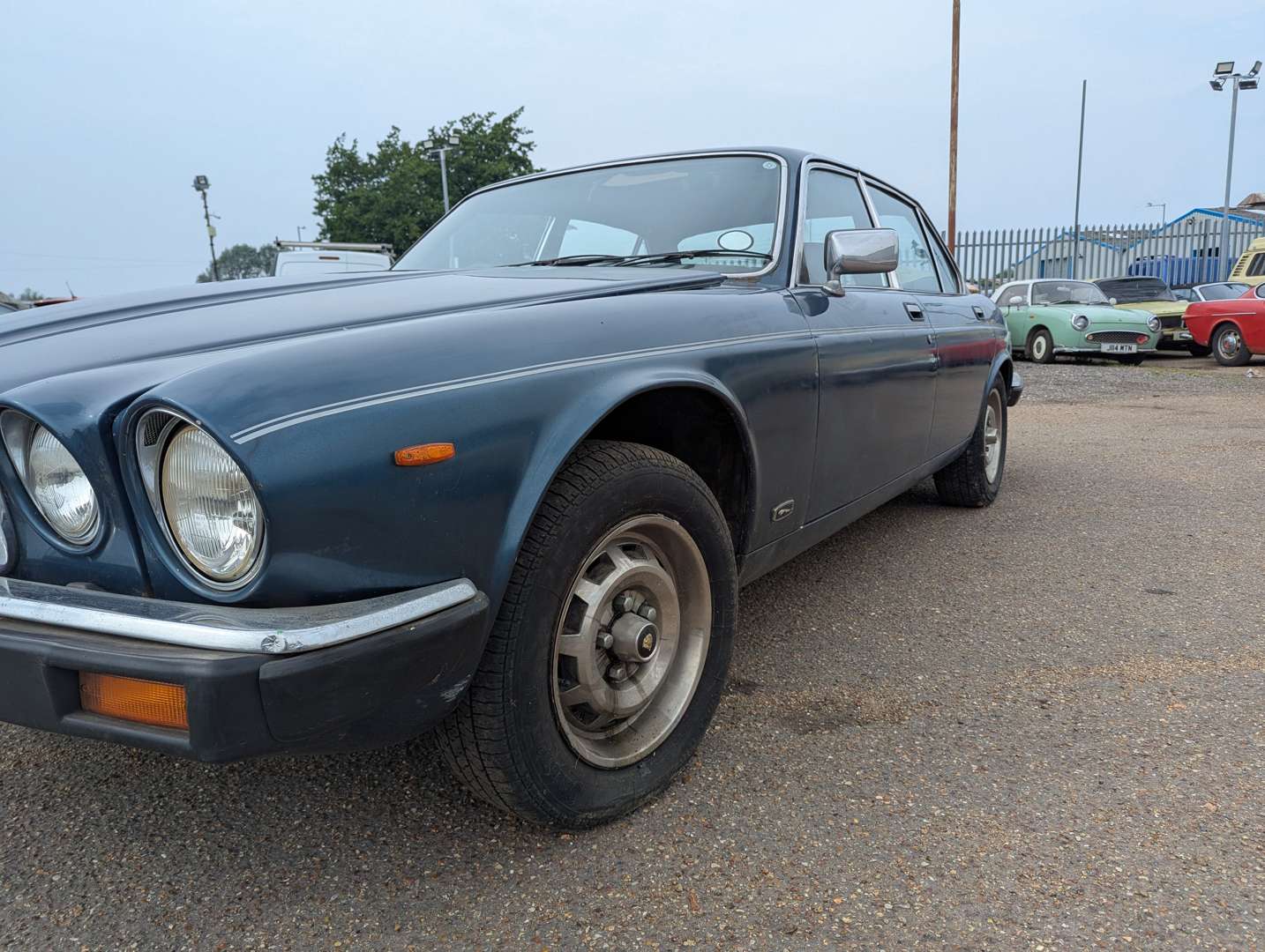 <p>1982 JAGUAR XJ6 4.2 MANUAL SIII</p>