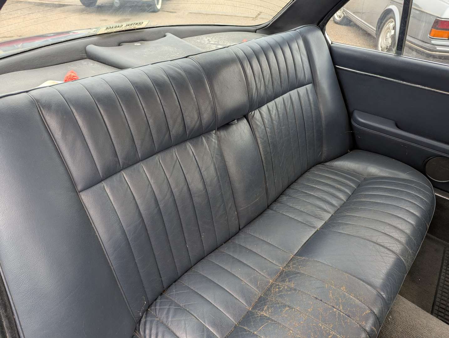 <p>1982 JAGUAR XJ6 4.2 MANUAL SIII</p>