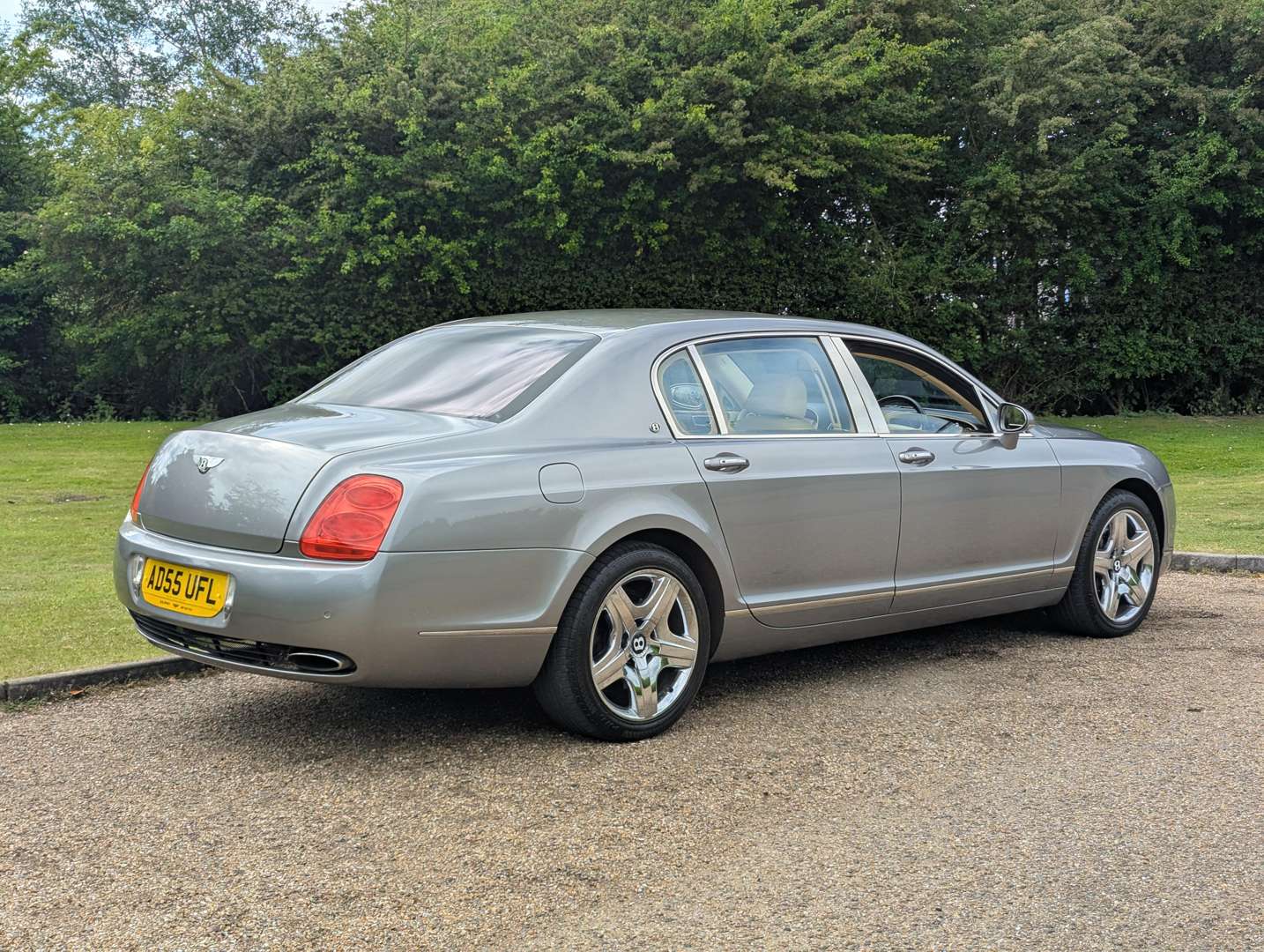 <p>2006 BENTLEY CONTINENTAL FLYING SPUR AUTO</p>