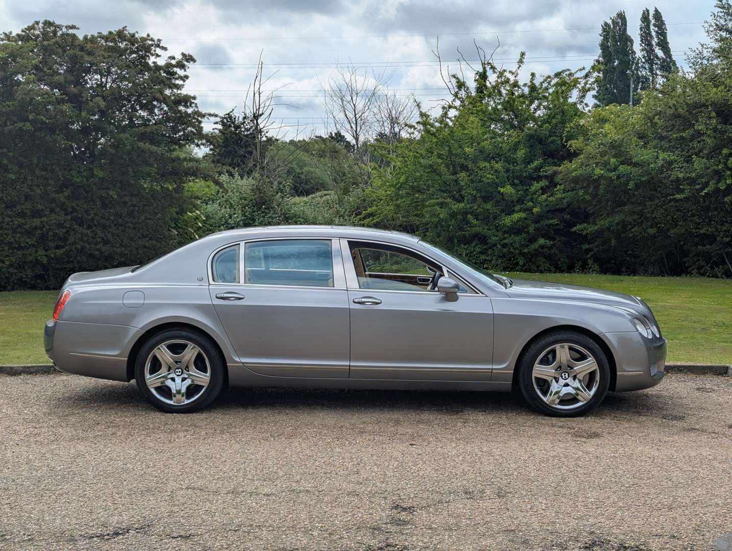 <p>2006 BENTLEY CONTINENTAL FLYING SPUR AUTO</p>