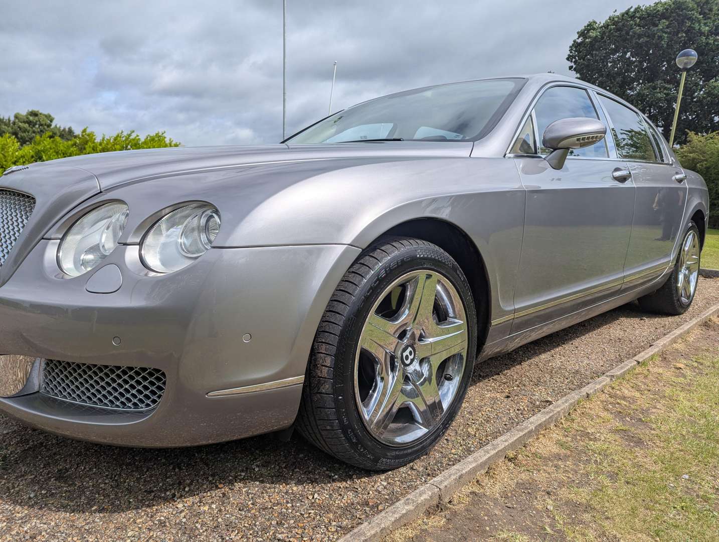 <p>2006 BENTLEY CONTINENTAL FLYING SPUR AUTO</p>