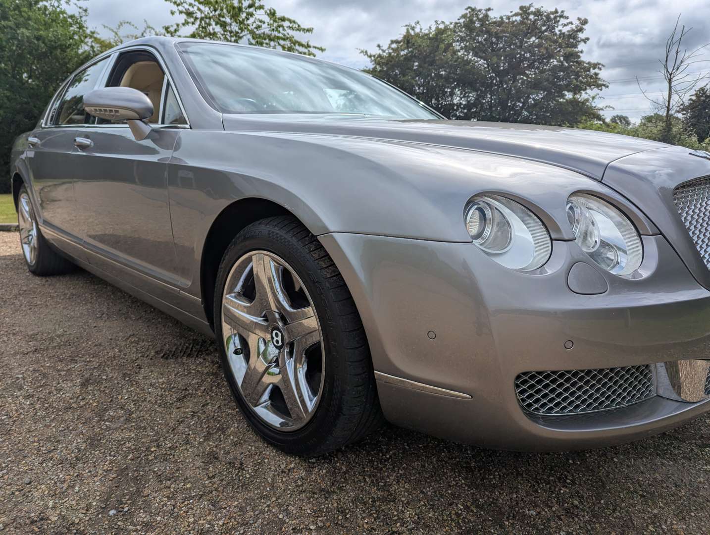 <p>2006 BENTLEY CONTINENTAL FLYING SPUR AUTO</p>