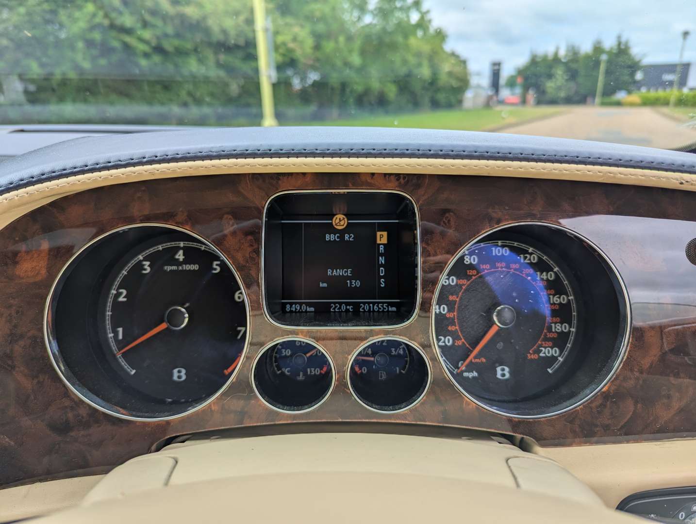 <p>2006 BENTLEY CONTINENTAL FLYING SPUR AUTO</p>