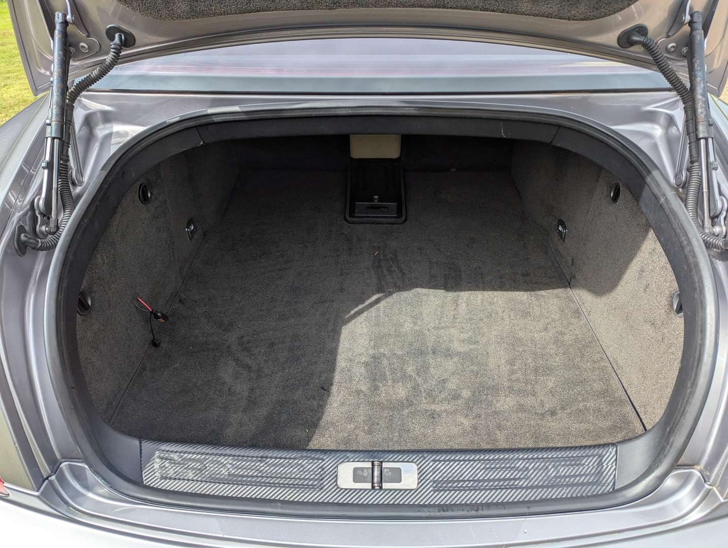 <p>2006 BENTLEY CONTINENTAL FLYING SPUR AUTO</p>