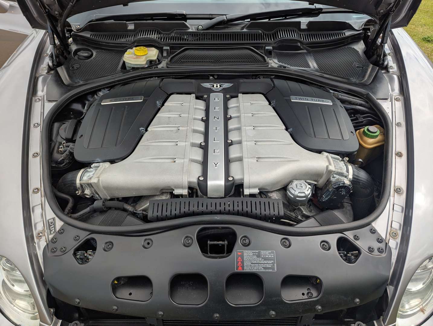 <p>2006 BENTLEY CONTINENTAL FLYING SPUR AUTO</p>