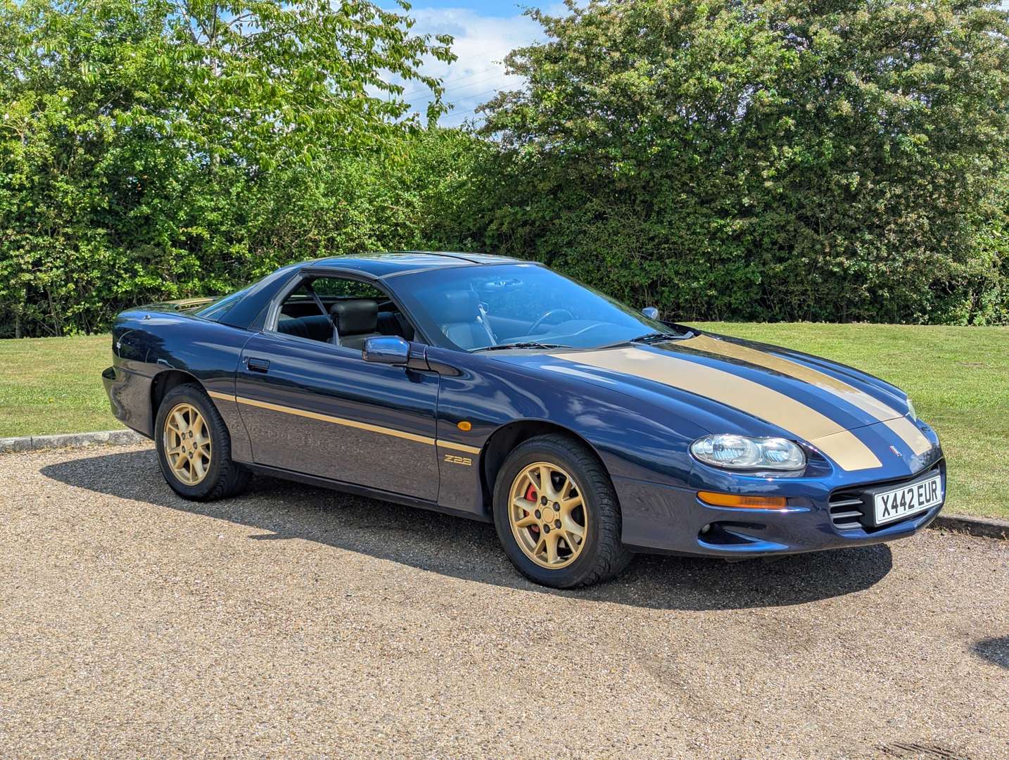 <p>2001 CHEVROLET CAMARO Z28 V8 LHD AUTO</p>