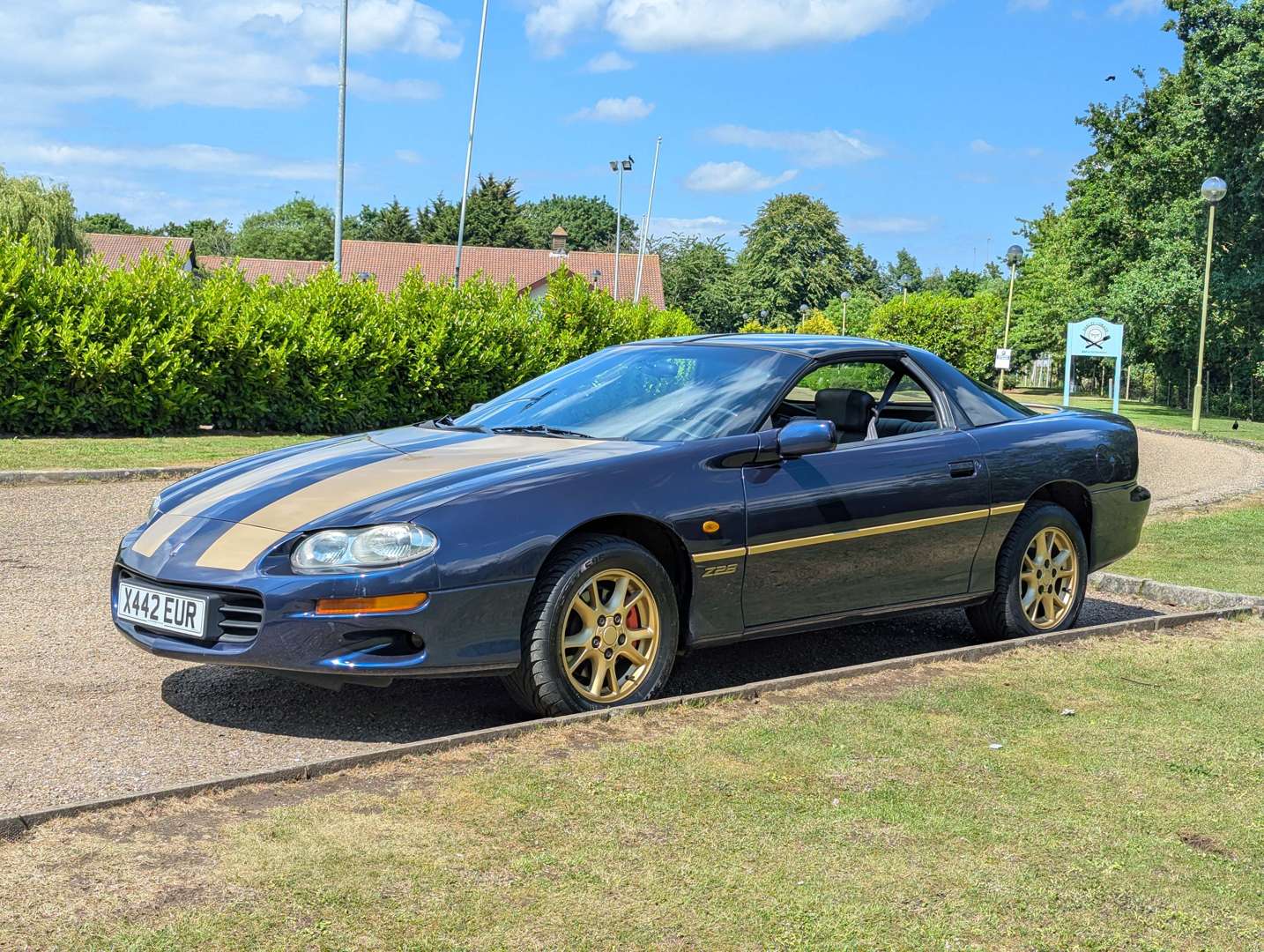 <p>2001 CHEVROLET CAMARO Z28 V8 LHD AUTO</p>