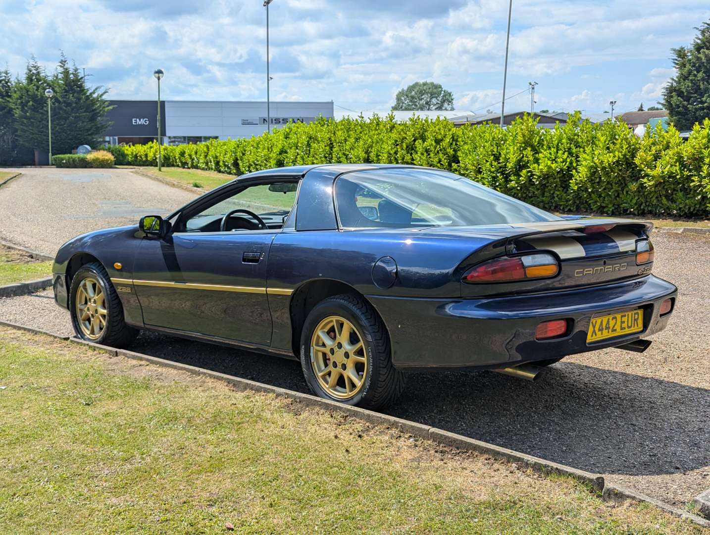 <p>2001 CHEVROLET CAMARO Z28 V8 LHD AUTO</p>