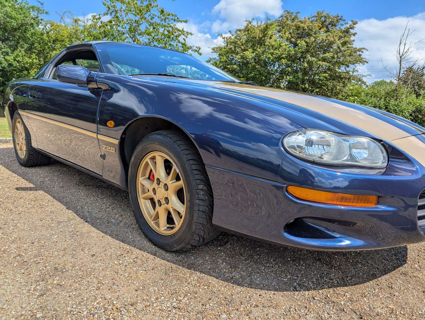<p>2001 CHEVROLET CAMARO Z28 V8 LHD AUTO</p>