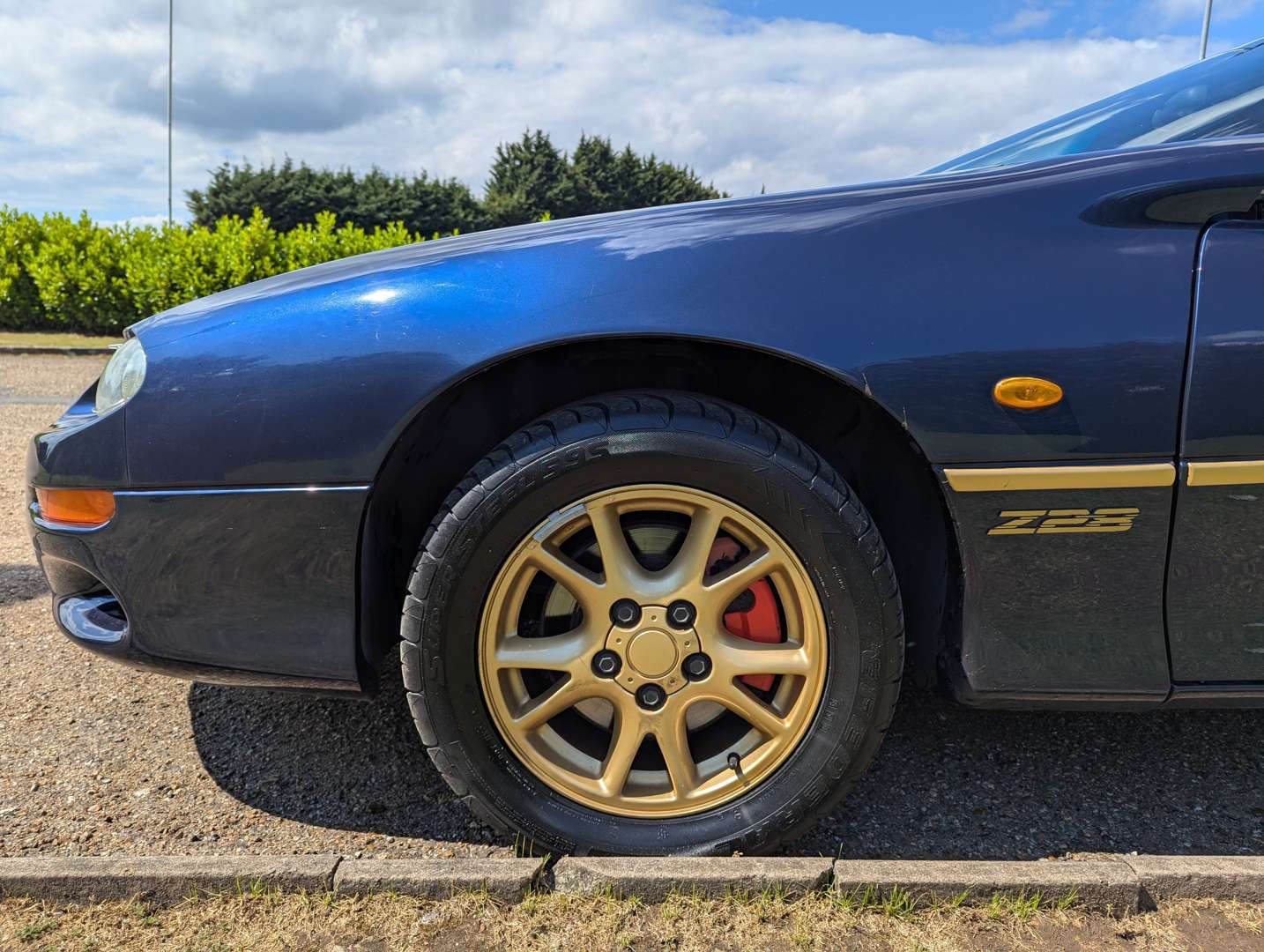 <p>2001 CHEVROLET CAMARO Z28 V8 LHD AUTO</p>
