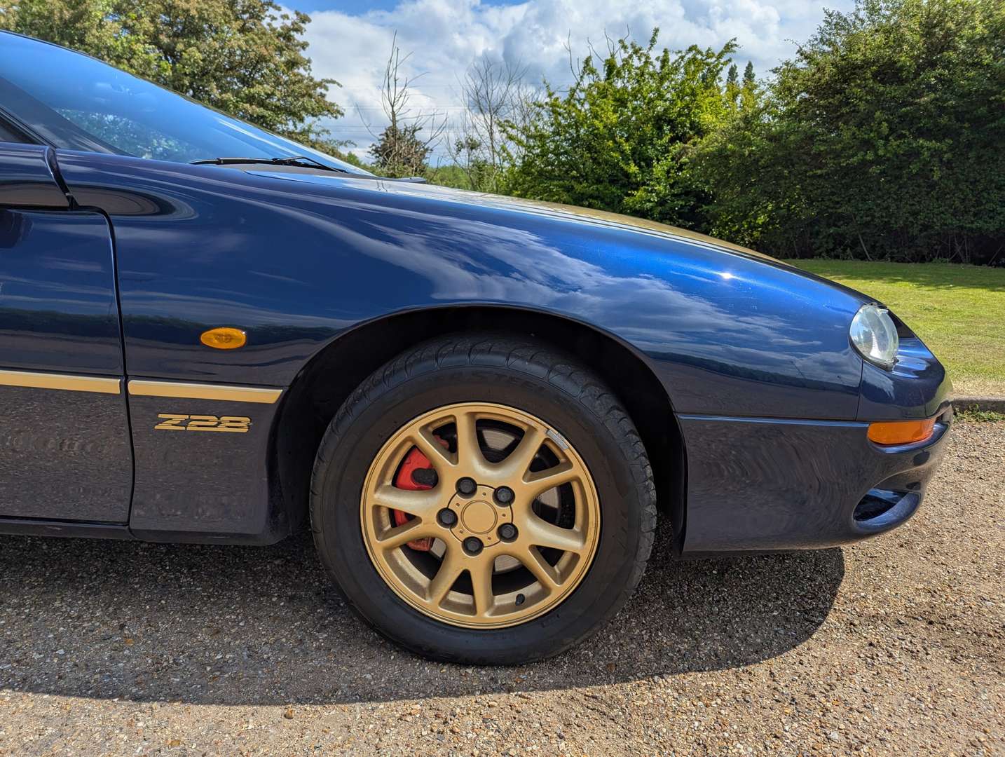 <p>2001 CHEVROLET CAMARO Z28 V8 LHD AUTO</p>