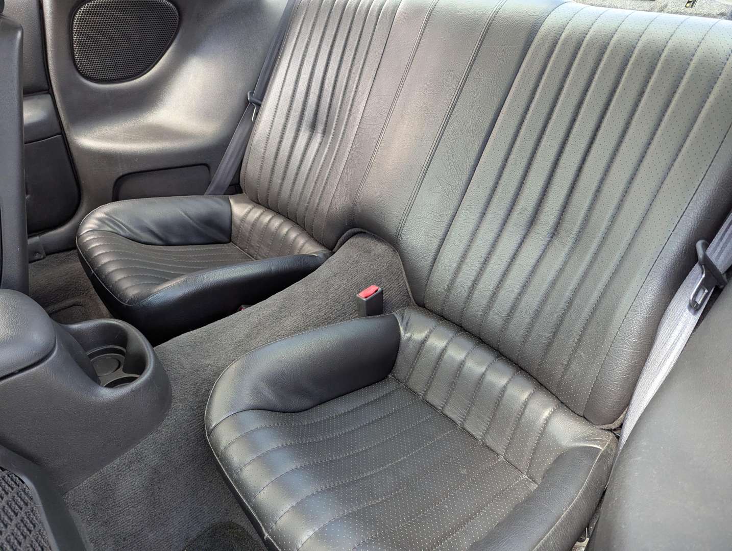 <p>2001 CHEVROLET CAMARO Z28 V8 LHD AUTO</p>