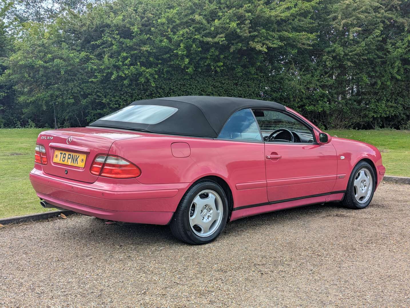 <p>1999 MERCEDES CLK 320 ELEGANCE AUTO</p>