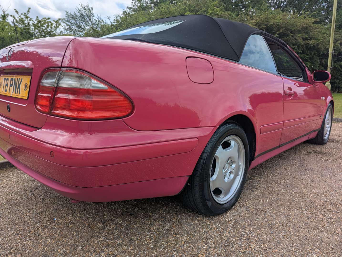 <p>1999 MERCEDES CLK 320 ELEGANCE AUTO</p>