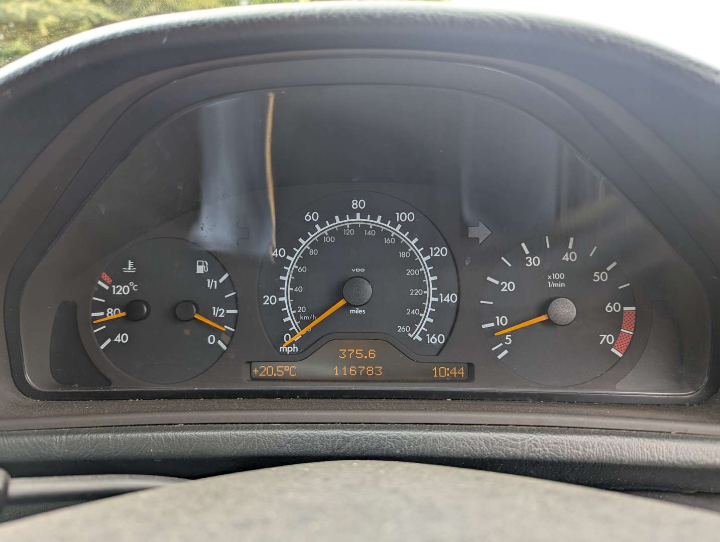 <p>1999 MERCEDES CLK 320 ELEGANCE AUTO</p>