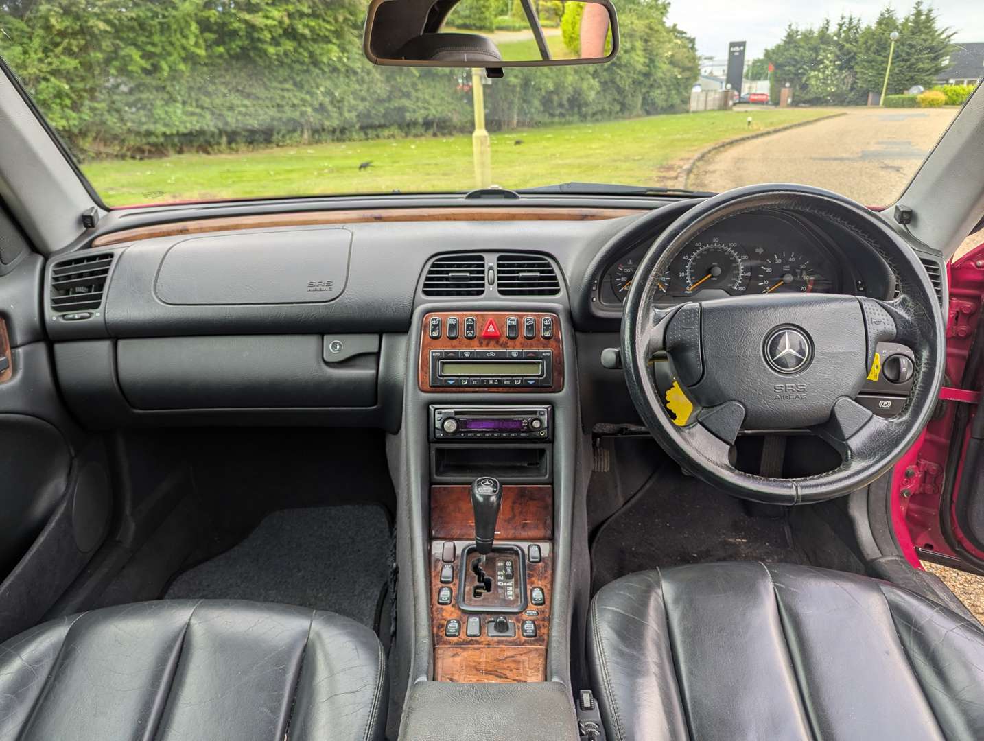 <p>1999 MERCEDES CLK 320 ELEGANCE AUTO</p>